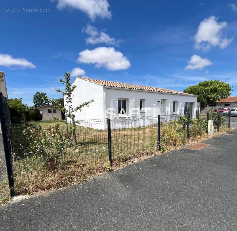 Photo 1 - Maison à SAINTE-SOULLE