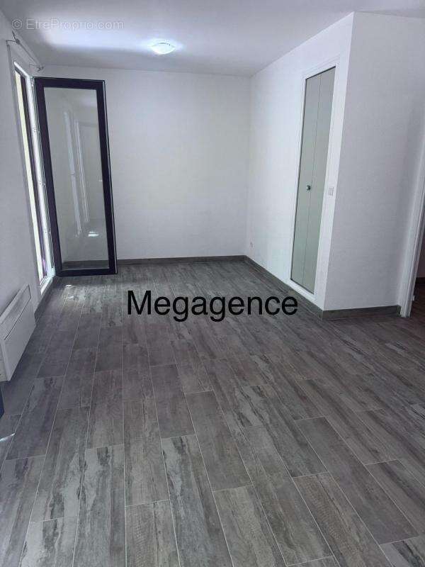 Appartement à HYERES