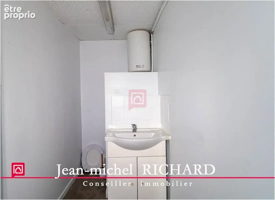 Local commercial Romorantin Lanthenay 91 m2 - photo 5