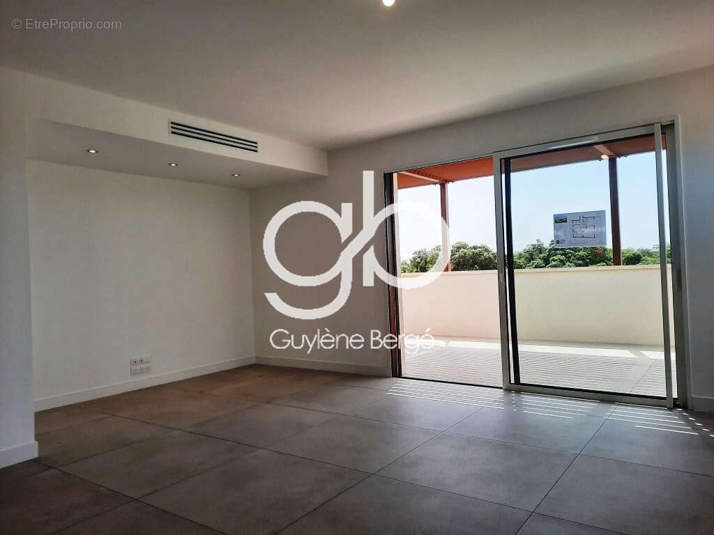 Appartement à CASTRIES