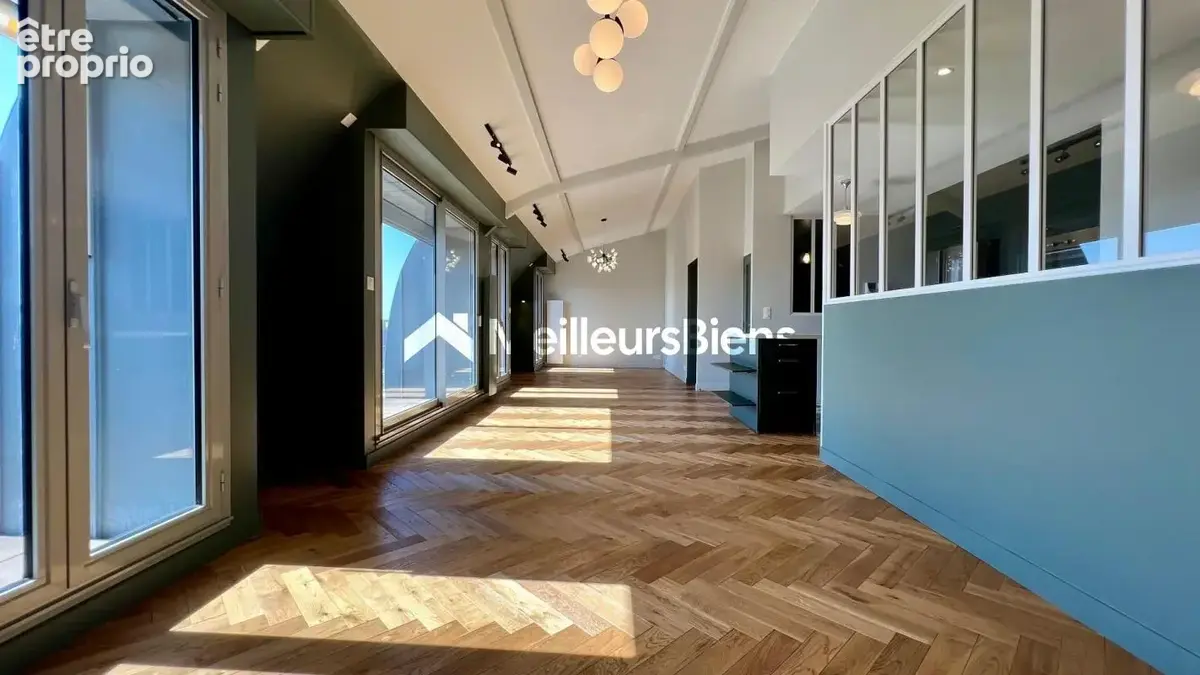 Rooftop - Résidence de standing - plein centere - 119 m² - La Roche-sur-Yon- Double balcon + garage + cave - photo 2