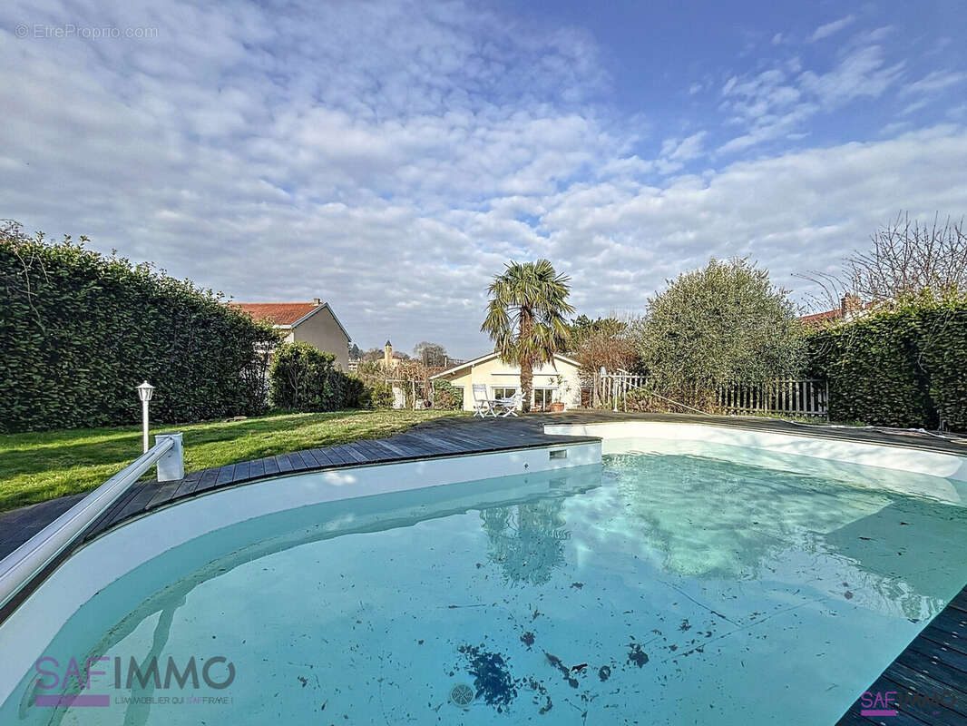 Maison à CURIS-AU-MONT-D&#039;OR