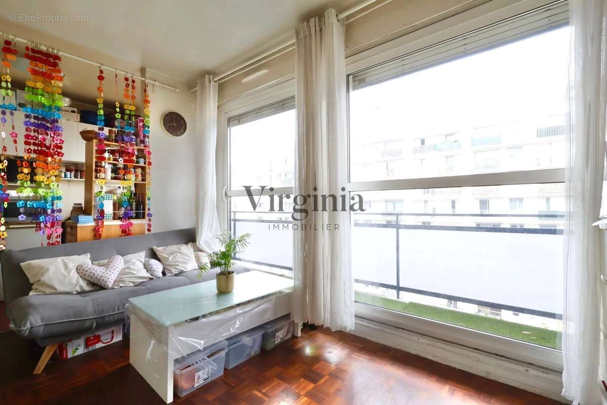 Appartement à CHARENTON-LE-PONT