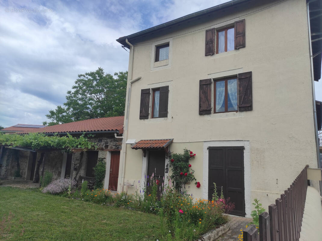 Maison à RETOURNAC