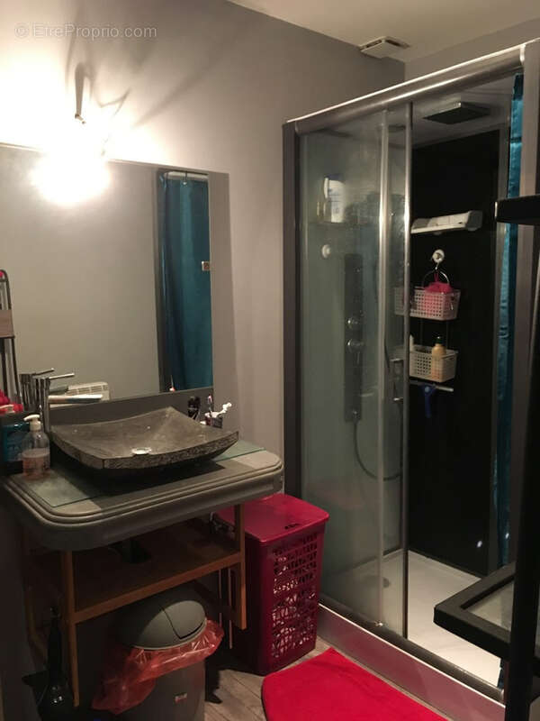 Commerce à SAINT-JUNIEN