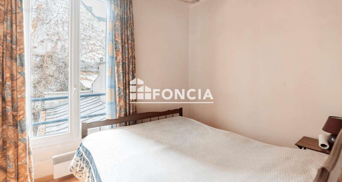 Appartement à PARIS-10E