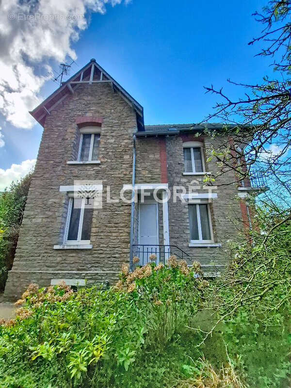 Maison à PLOERMEL
