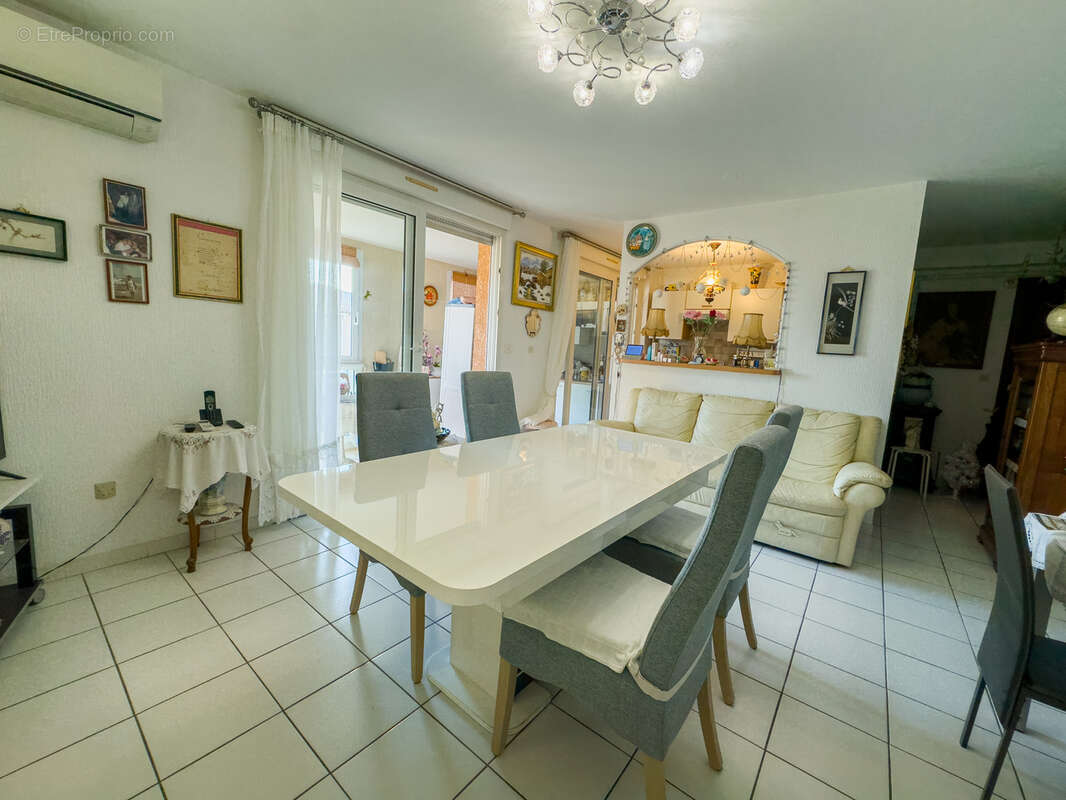 Appartement à SAUSSET-LES-PINS