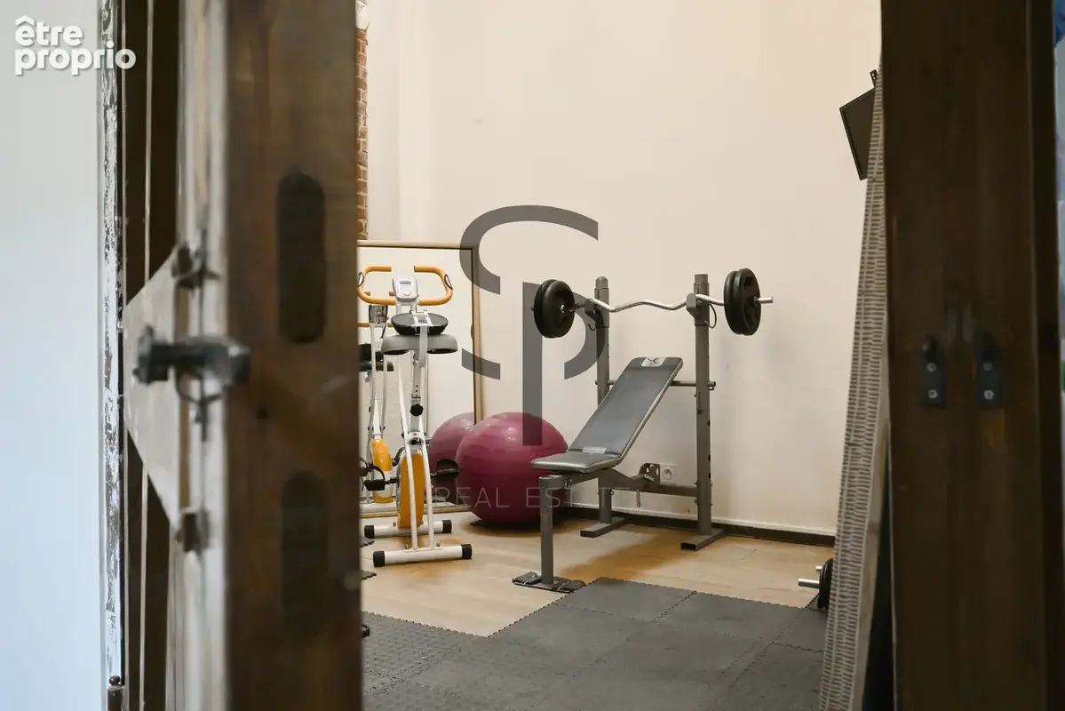 Marcq en Baoeul BOURG Maison d’exception, 5 chambres, bureau, piscine, double garage. - photo 6
