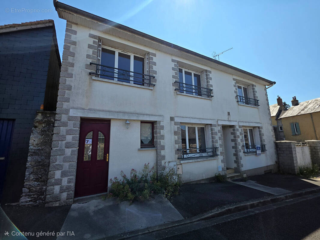 Maison à FRESNAY-SUR-SARTHE