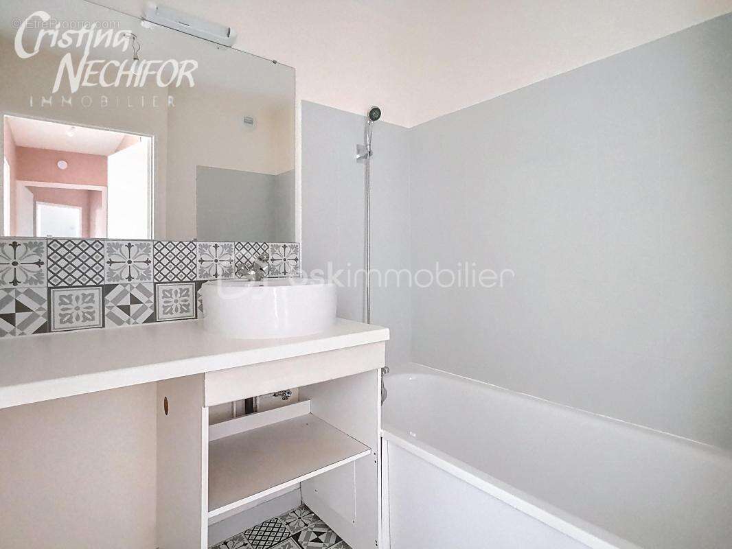 Appartement à SERRIS
