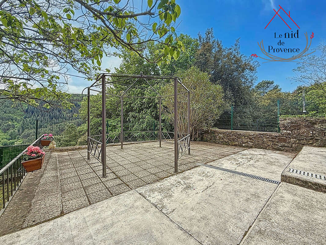 Maison à ROBIAC-ROCHESSADOULE
