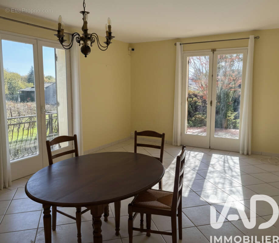 Photo 2 - Maison à CASTILLON-LA-BATAILLE