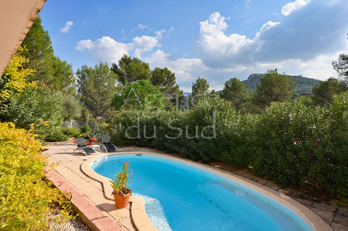 Maison à LA DESTROUSSE