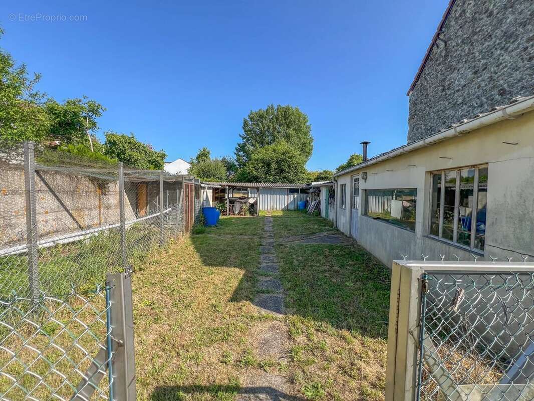 Maison à COIGNIERES