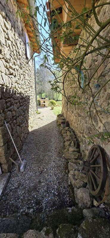 Maison à SAINT-BARTHELEMY-GROZON