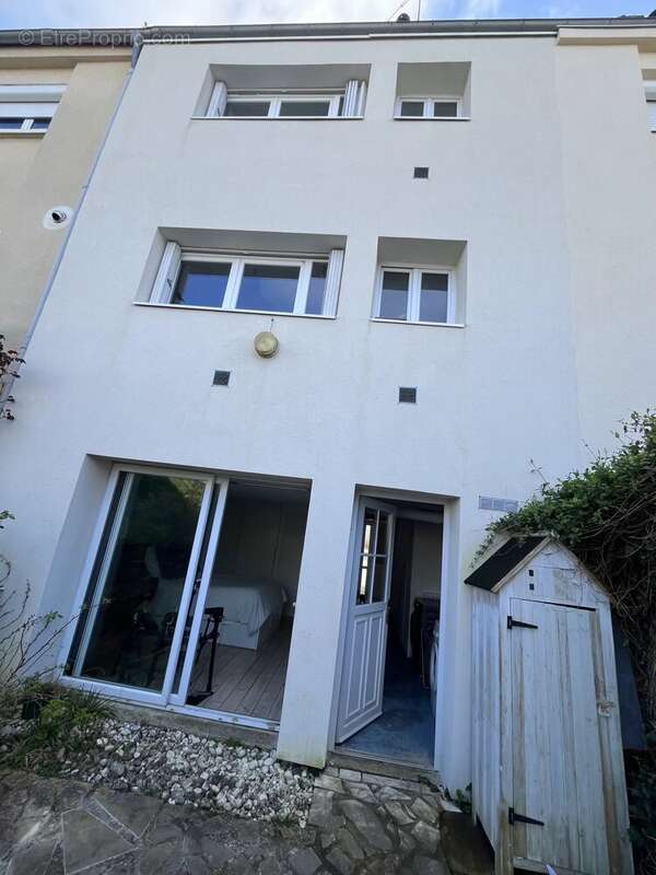 Maison à VILLEPREUX