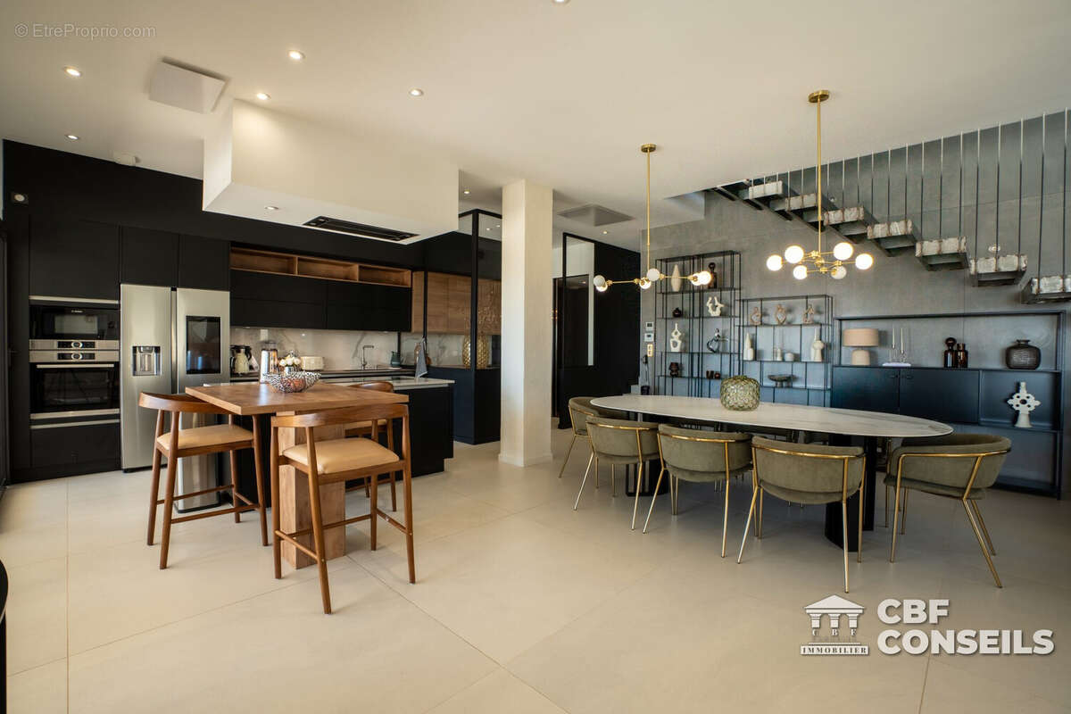 Maison 200 m² à Clermont-Ferrand  - photo 3