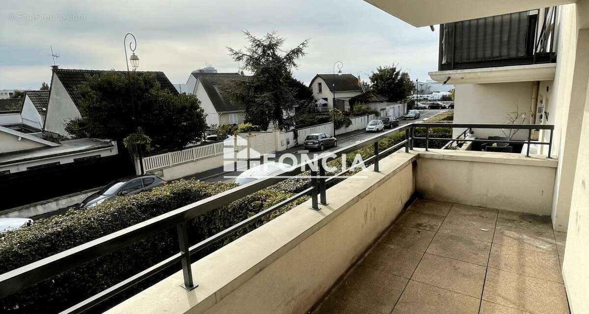 Appartement à BONNEUIL-EN-FRANCE