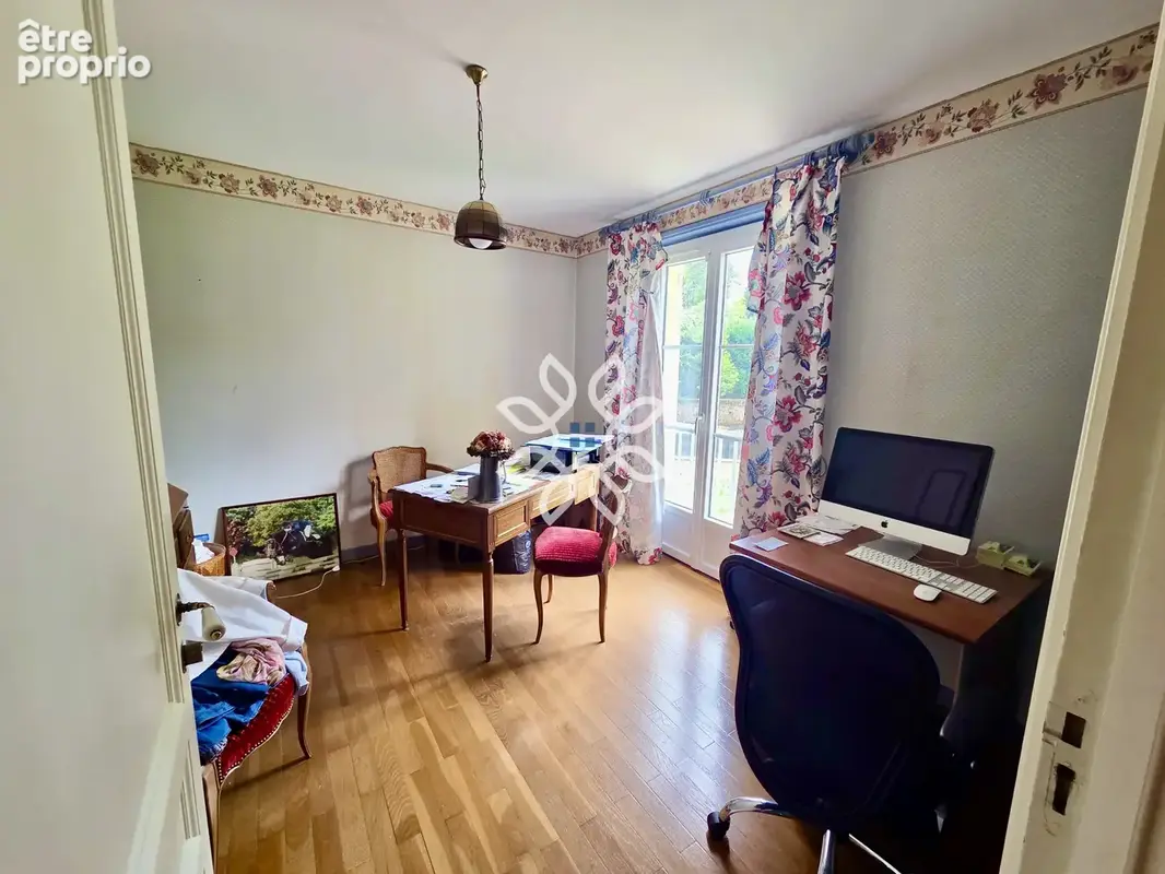 Brioude   maison familiale 206 m2   4 chambres   terrain 1 043 m2   grand garage - photo 10