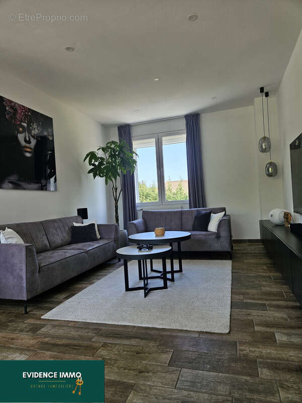 Maison à VEYRINS-THUELLIN