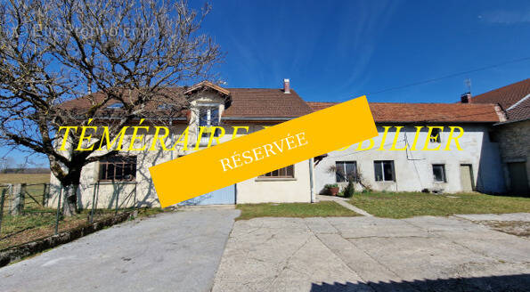 Maison à MONT-SUR-MONNET