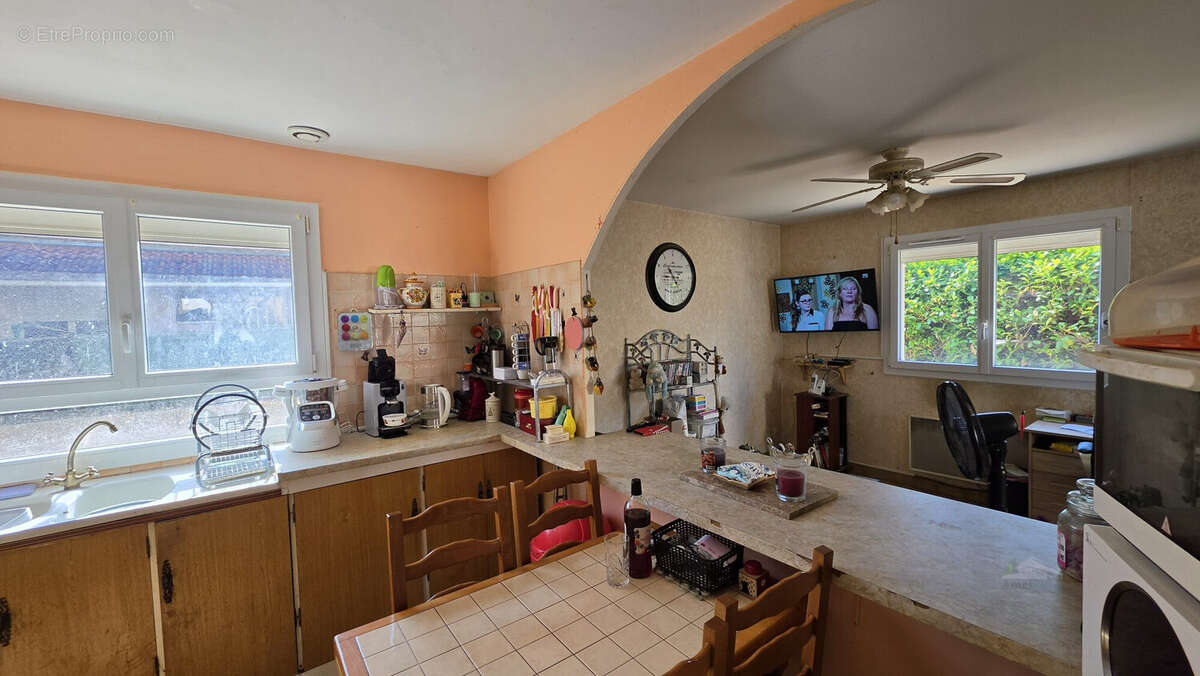 Maison 79 m² à Charvieu-Chavagneux  - photo 3