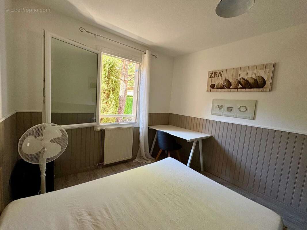 Appartement à EZE