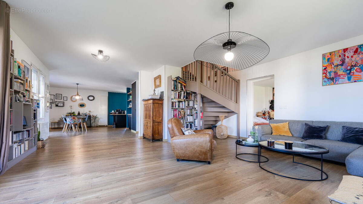 Appartement à JACOB-BELLECOMBETTE