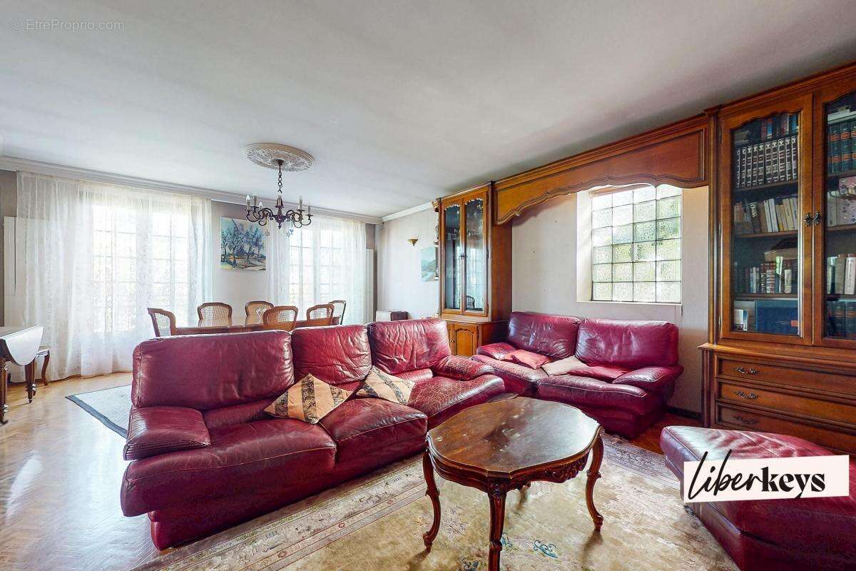Rare à Villepinte – 197 m², 7 chambres et 823 m² de jardin : une maison qui s'adapte à tous vos projets - photo 2