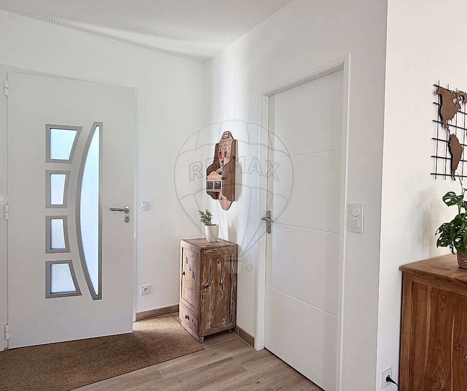 Maison à LES MATHES