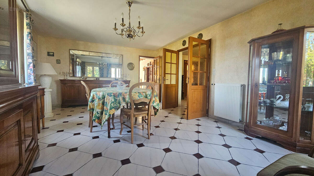 Maison à RILLY-SUR-VIENNE