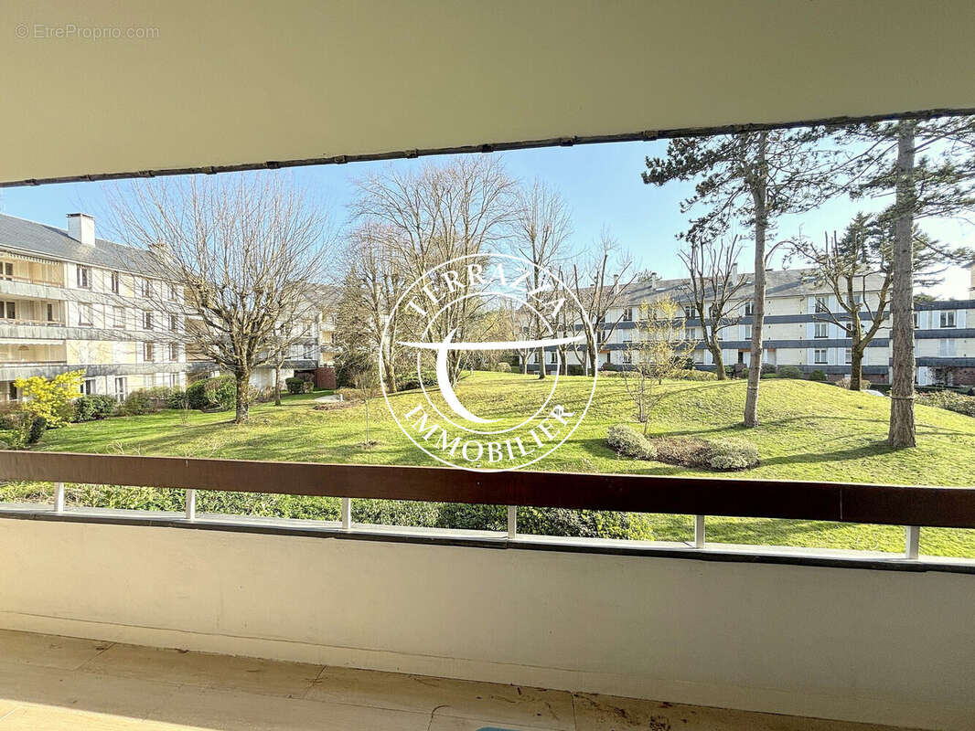 Appartement à LOUVECIENNES