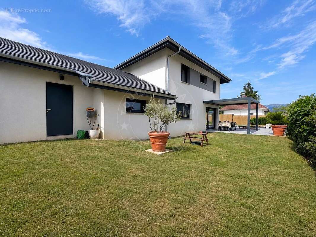 Lovagny – a vendre villa contemporaine avec piscine - photo 4