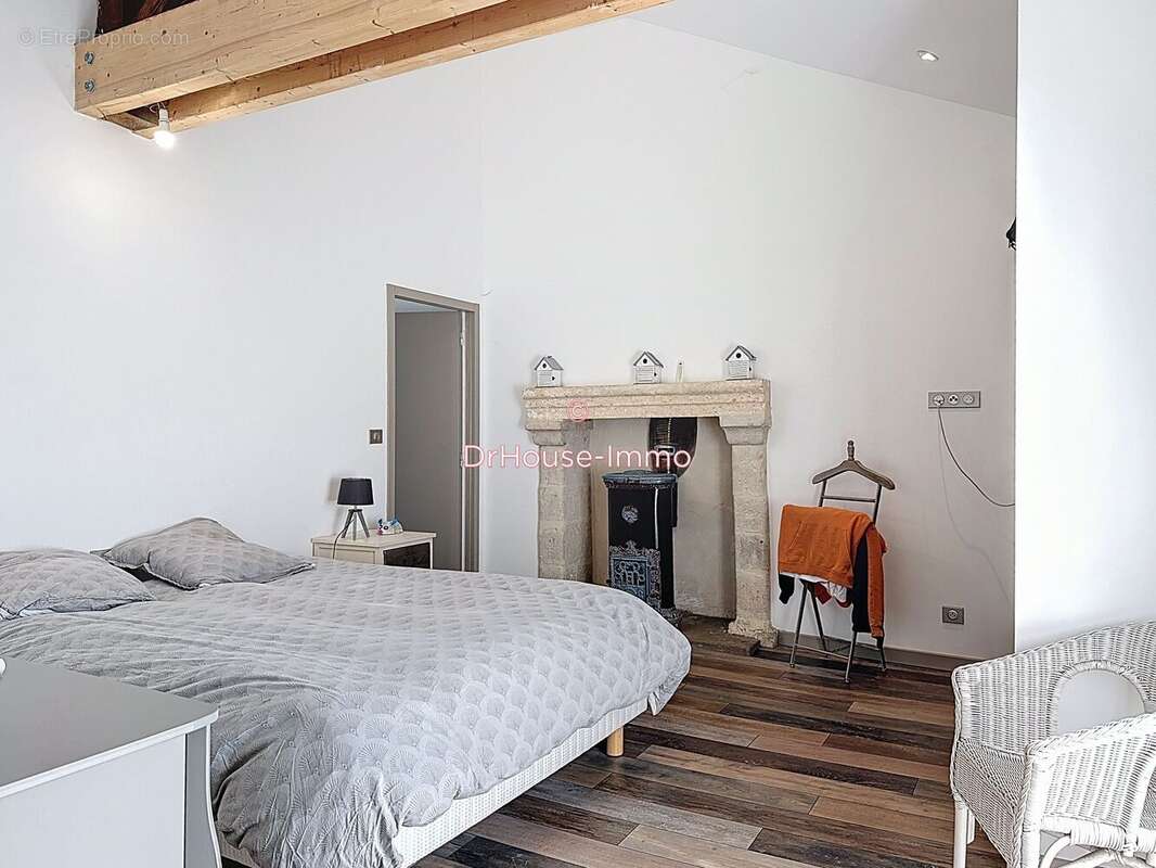 Maison à COULOUNIEIX-CHAMIERS