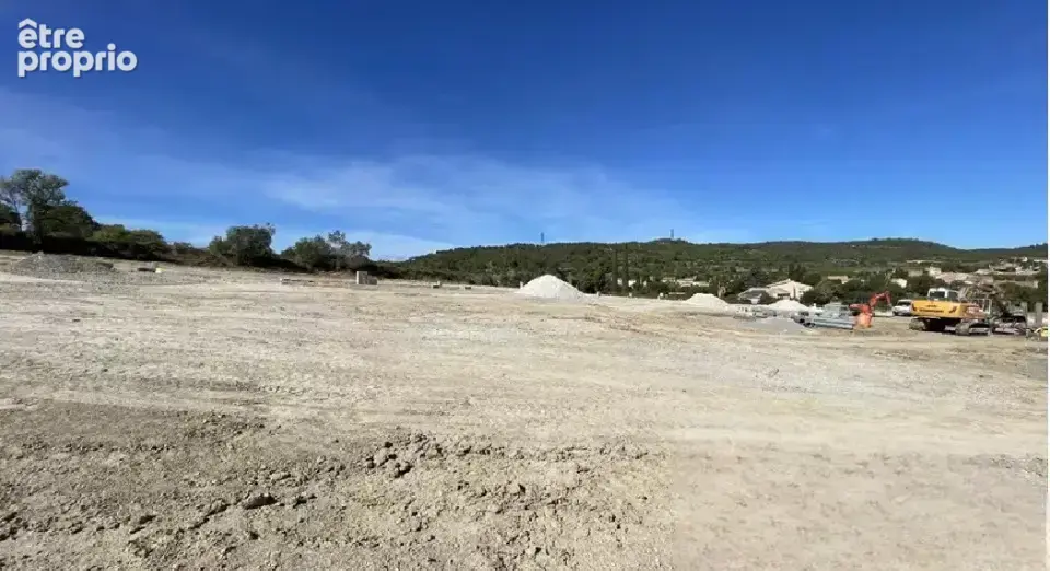 Terrain à CRUZY