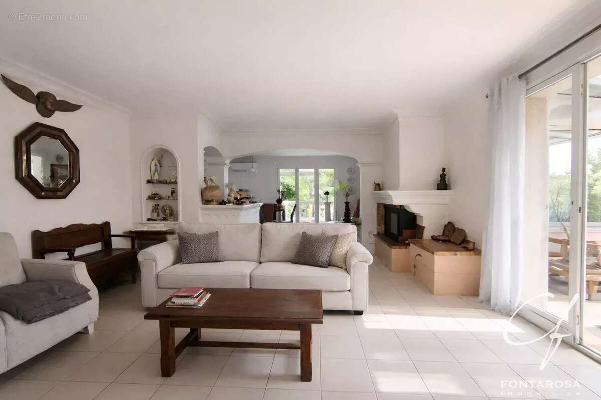 Maison à FREJUS