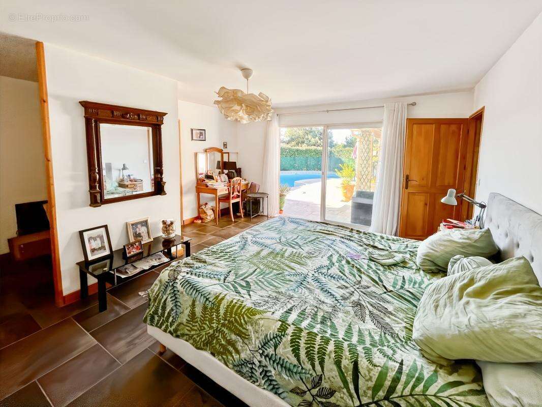 Uzès: Maison 5 ch avec piscine - photo 25