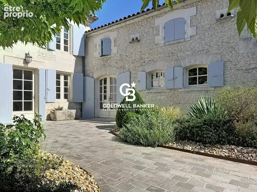 Maison à SAINT-FORT-SUR-LE-NE