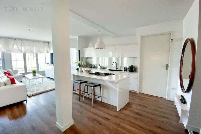 Appartement à SAINT-JEAN-DE-BRAYE