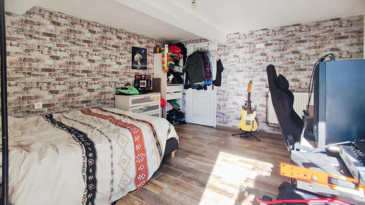 Maison à TROIS-PALIS