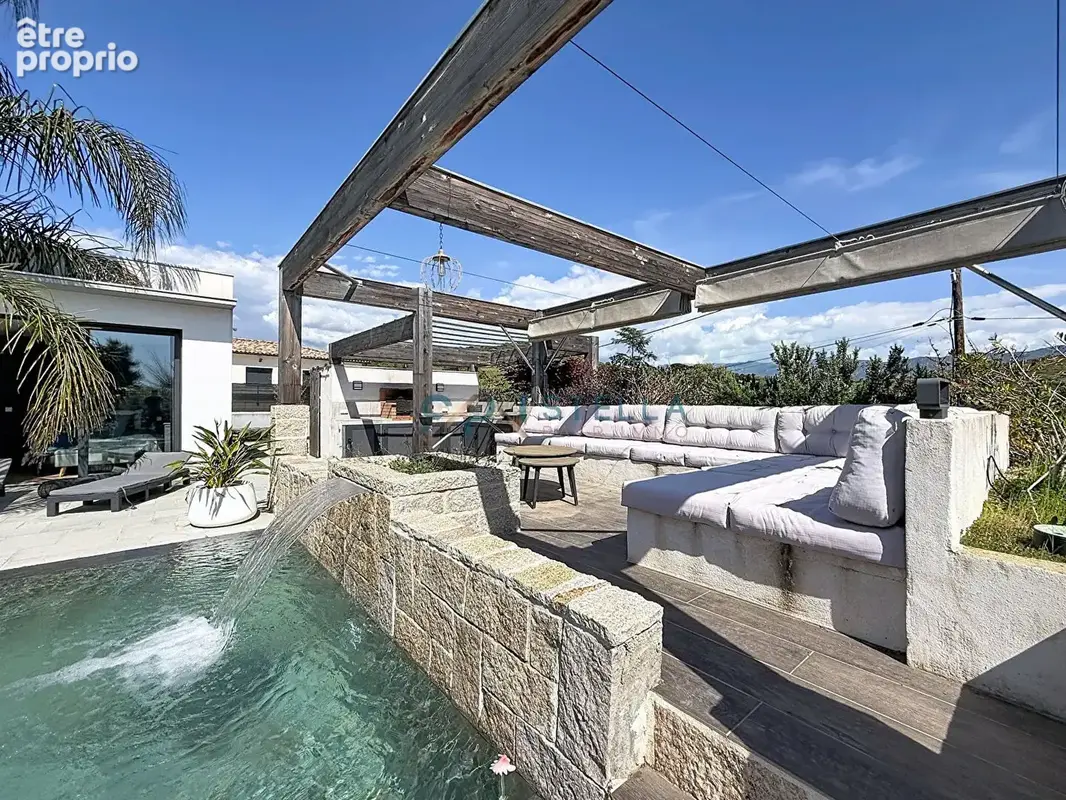 Villa contemporaine de plain-pied avec piscine, prestations haut de gamme - photo 13