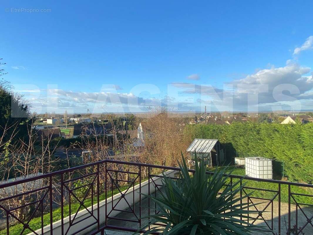 WhatsApp Image 2025-11-25 à 17 - Maison à BONNETABLE