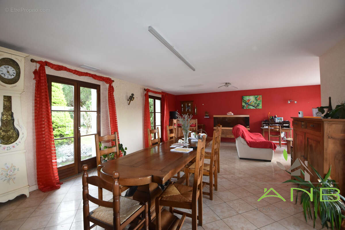 Maison à LE BOURDEIX