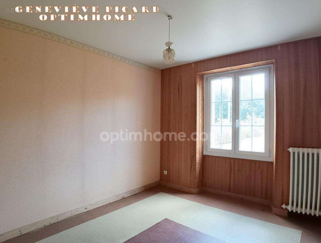 Centre-ville de Pontivy – Maison de 4 pièces sur 1 500 m² en zone UB : un potentiel rare qui fait la différence ! - photo 19