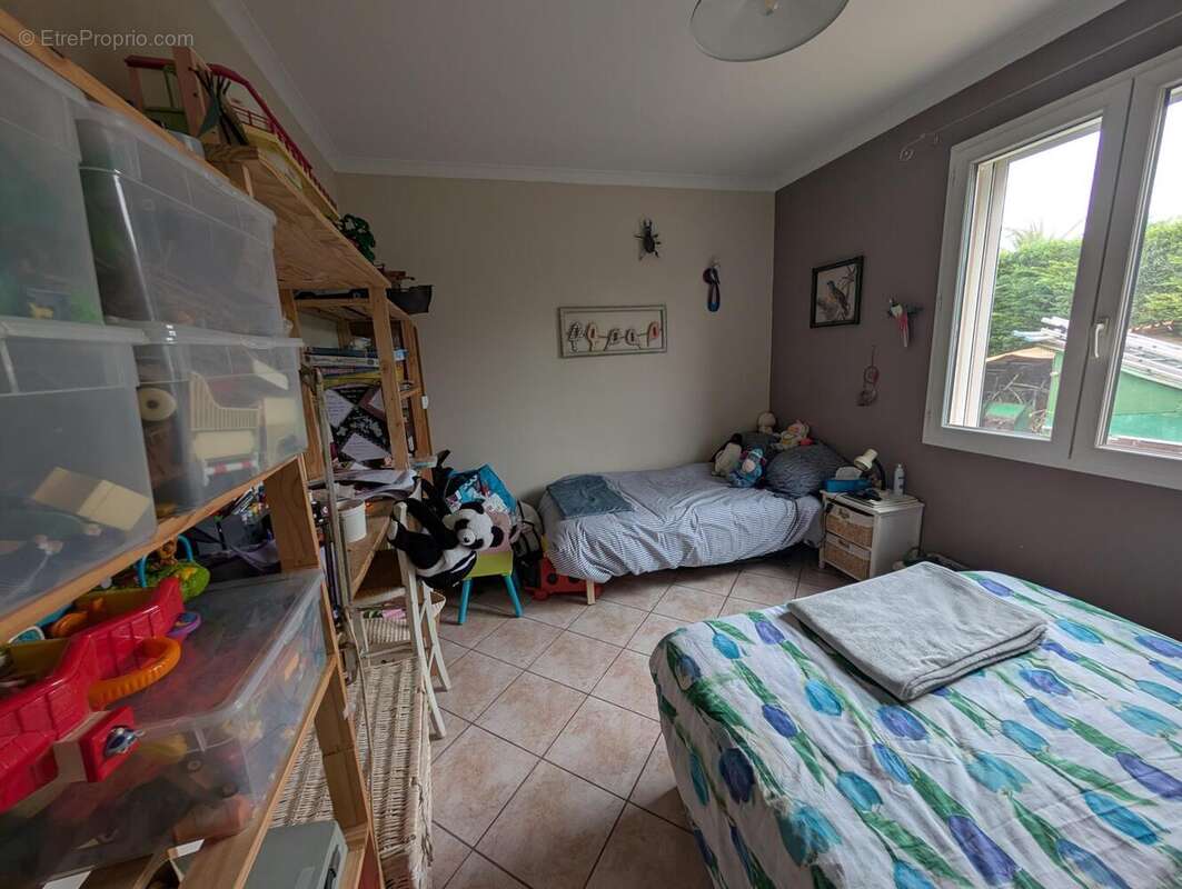 Photo 9