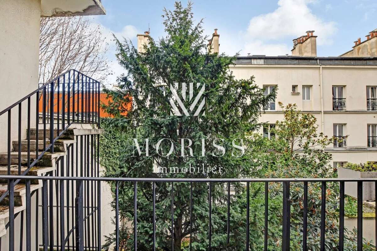 Appartement à PARIS-18E