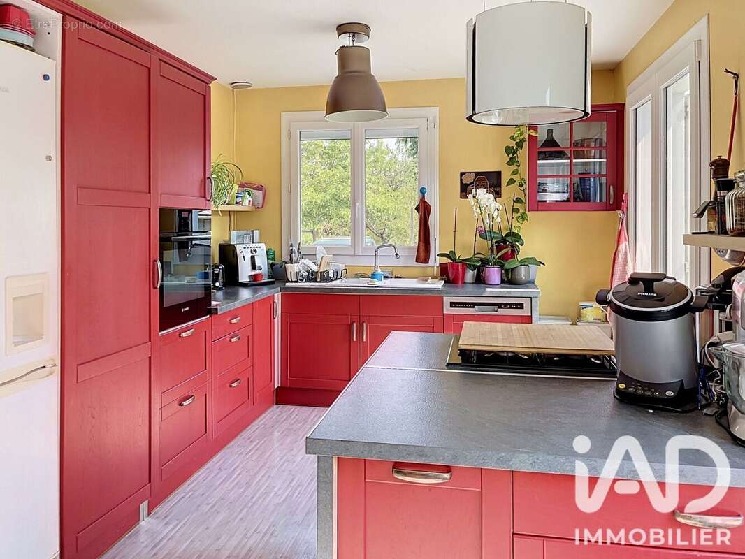 Maison 156 m² à Cenon-Sur-Vienne  - photo 4