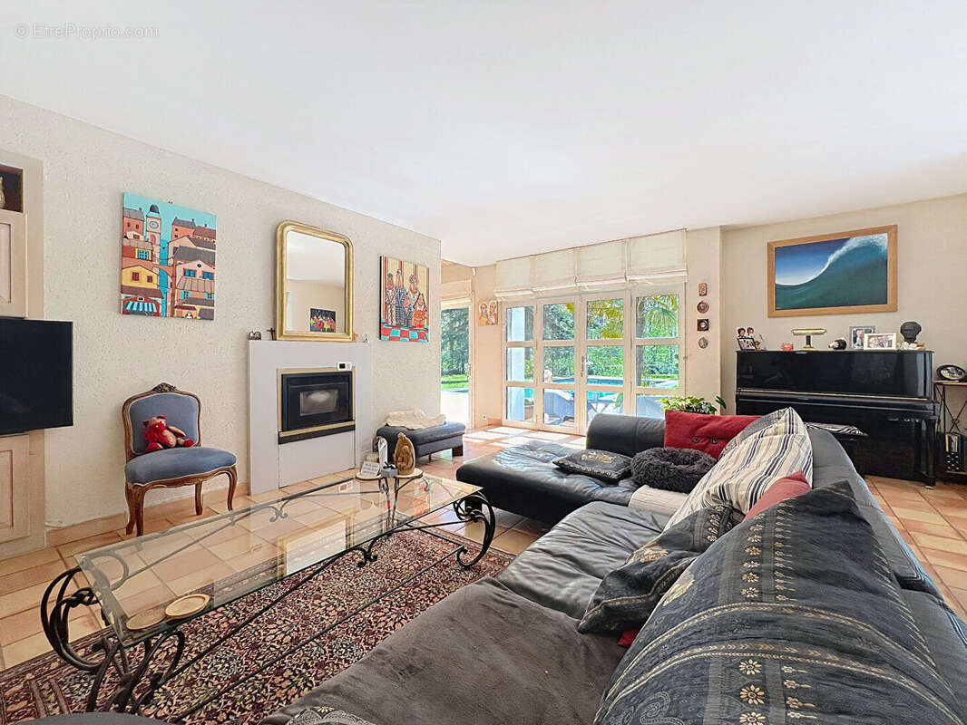 Maison à VENANSAULT