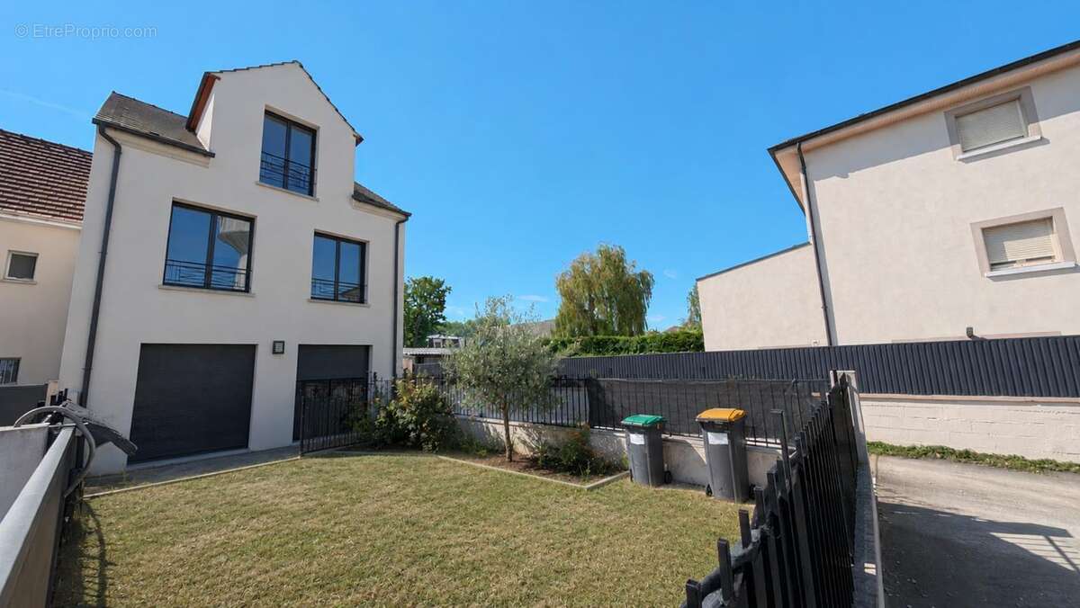 Maison 140 m² à Draveil  - photo 23